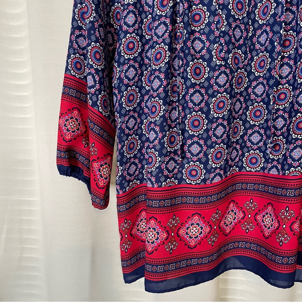 New Directions Bandanna Print Long Blouse - Picture 6 of 11